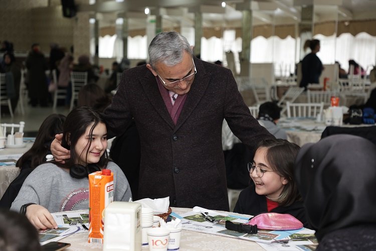 Başkan Işık, ben ve yıldızım etkinliğinde