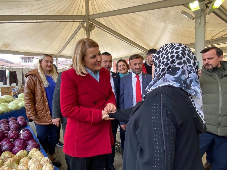 Başkan Hürriyet: ‘Pazarcı esnafı başımızın tacıdır’