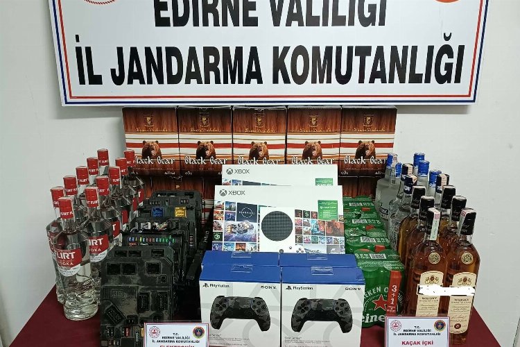 Edirne’de kaçakçılara darbe