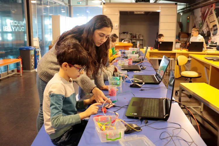 Kocaeli’de Bilim Merkezi ve Kâğıt Müzesine yoğun ilgi