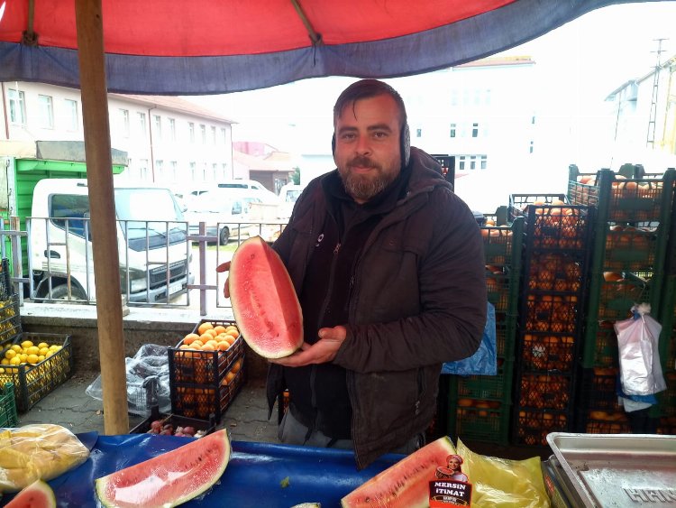 Yaz mevsimin vazgeçilmezi dilim dilim tezgahlarda!