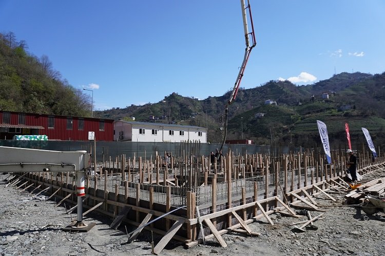 Başkan Metin’den Mezbaha Projesi inşaatında inceleme