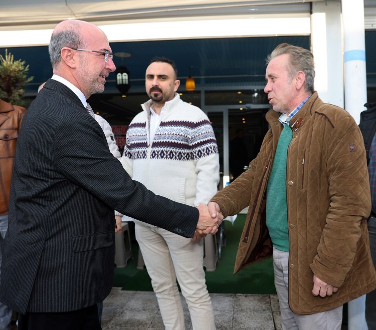 Başkan Pekyatırmacı, Selçuklu’yu adımlamaya devam ediyor