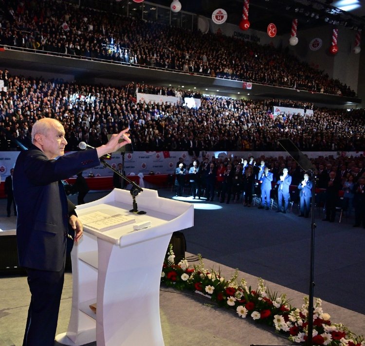 MHP lideri Bahçeli 11. kez seçildi