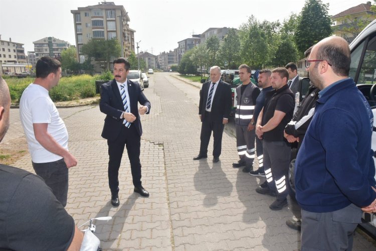 Bursa Yenişehir’de Başkan Özel, haşareyle mücadeleye bizzat katıldı