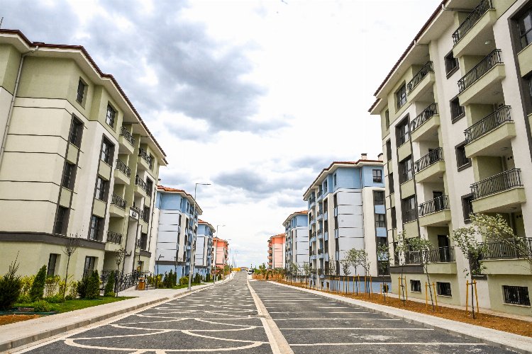 Başkan Er: Modern yaşam alanları oluşturuluyor