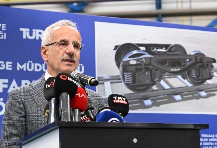 Konteyner vagonlar TCDD’ye teslim edildi