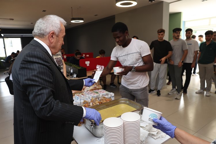 Başkan Şadi Özdemir’den öğrencilere sınav morali