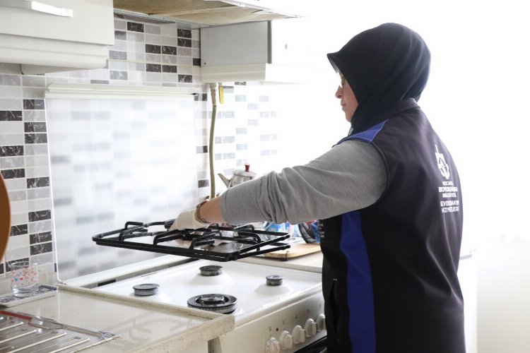 Kocaeli’de 727 eve bayram temizliği