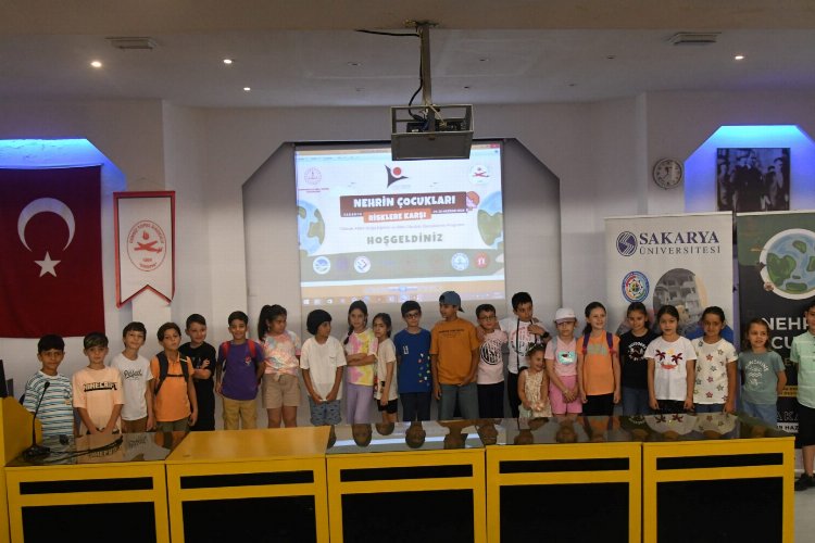 Kocaeli’de nehrin çocukları risklere karşı