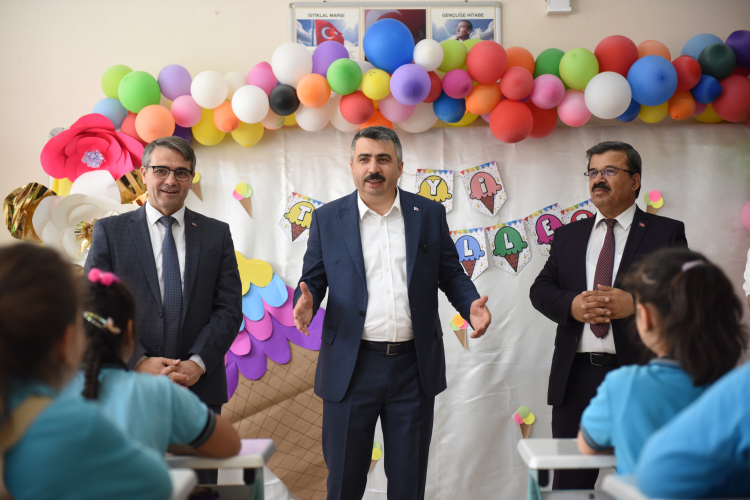 Yıldırım’da hem esnafa hem aileye destek